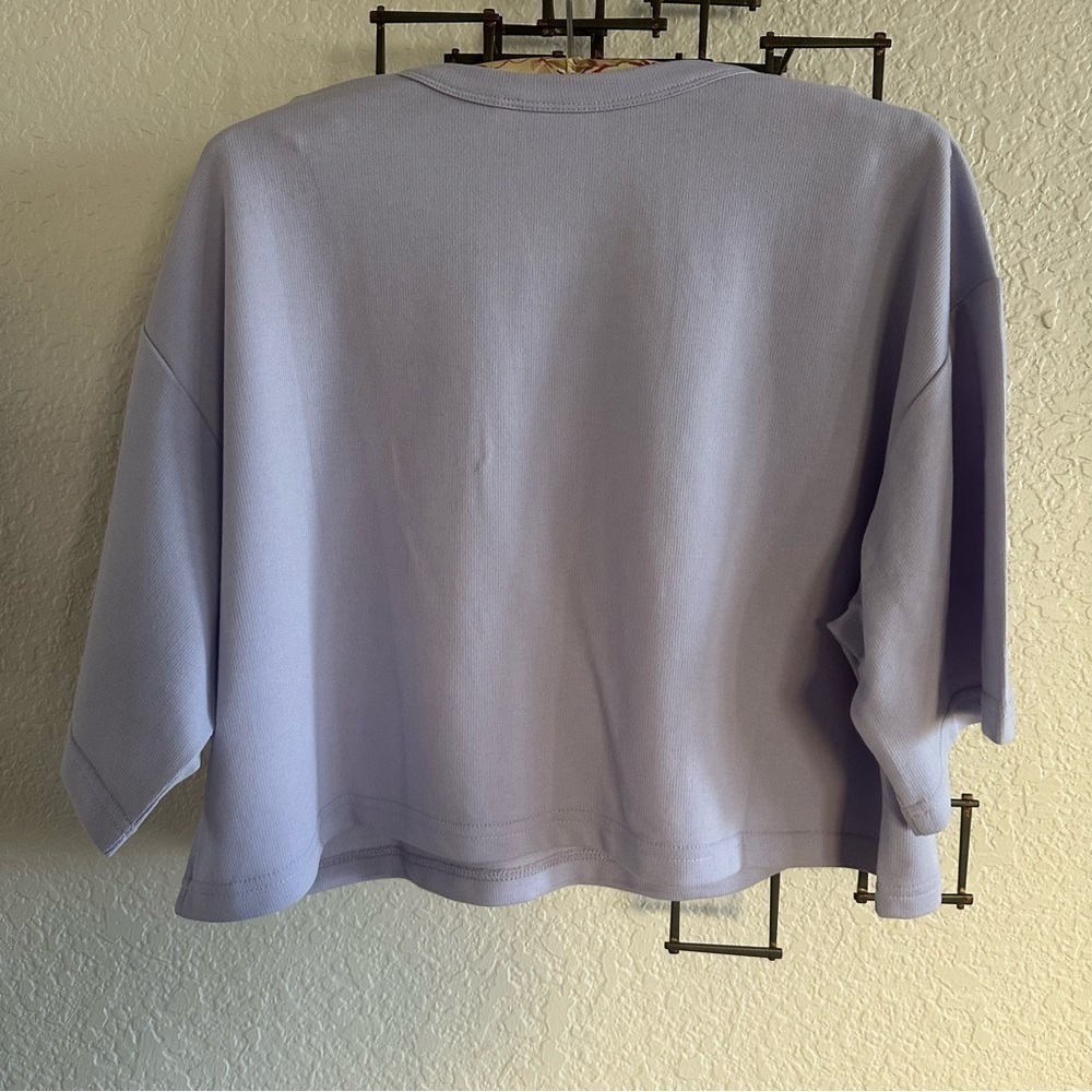 Samii Ryan Lavender Smiley Crop Tee NWT - Picture 4 of 6